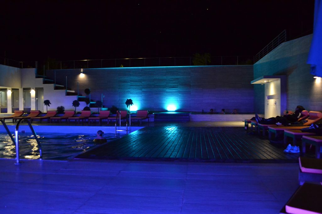 spa cu piscina deschisa vara